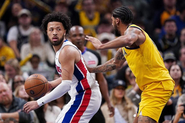 多点开花!骑士上半场4人得分上双 客场领先活塞22分