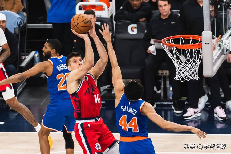 船媒：博格丹&比尔&保罗对快船没任何帮助 除哈登外球队几无亮点