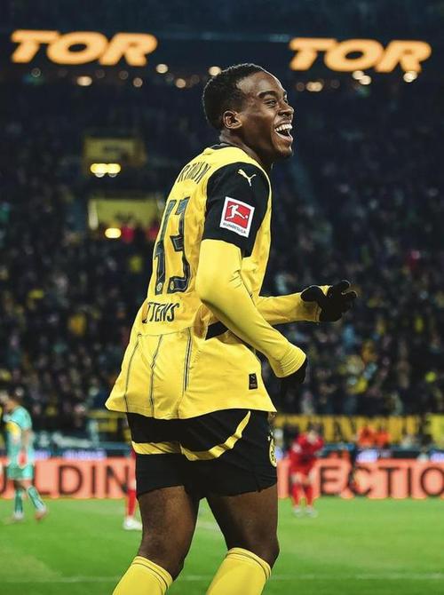 🪩1射2传闪耀全场!吉滕斯当选切尔西vs狼队队内最佳球员