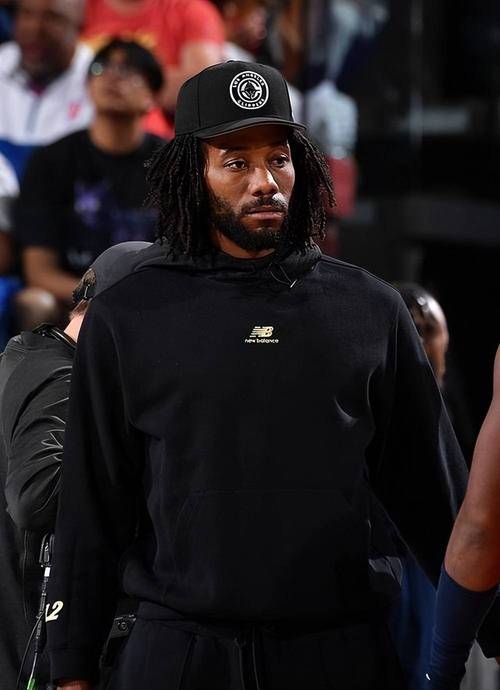 状态不佳!莱昂纳德17中7拿到18分5板 正负值-29最低