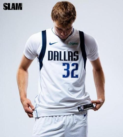 里夫斯绝杀；火箭连胜；弗拉格的成人礼？