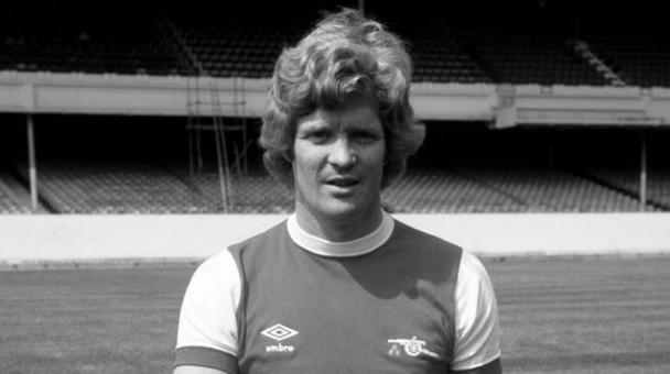 阿森纳名宿威利-扬去世，享年73岁