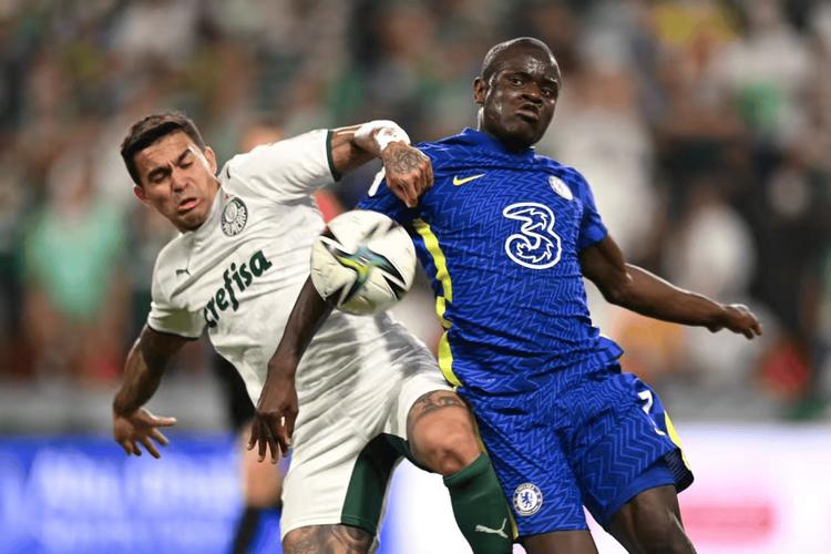 帕尔梅拉斯主帅盛赞21岁小将阿兰：他应该得到涨薪