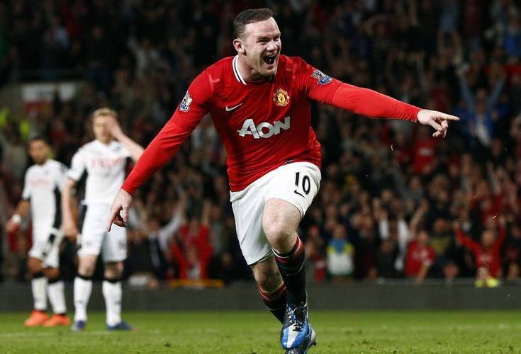 鲁尼:最喜欢的曼联进攻搭档是特维斯,踢中锋让我感到无聊