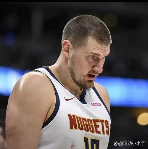 约基奇生涯第295次砍20+10+5 追平詹姆斯并列第2 仅次于贾巴尔