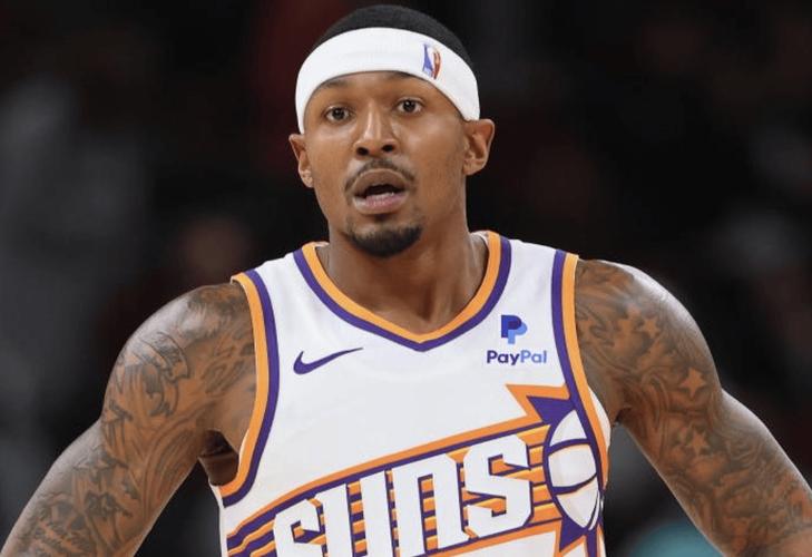 打得可以但手感一般！7号秀费尔斯14中4拿到13分4板8助4断