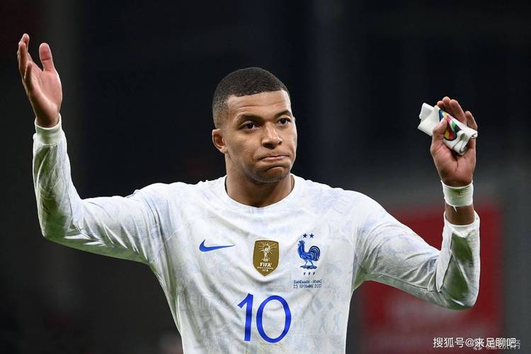 21世纪五大联赛19岁前攻入17粒联赛进球，亚马尔此数据仅次姆巴佩