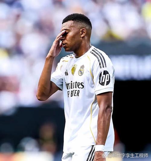 从未低谷！17/18赛季19岁姆巴佩，单赛季“仅”21球生涯最低