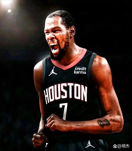 杜兰特:我们需要小贾巴里的表现 每次盖帽都是篮下的高光瞬间