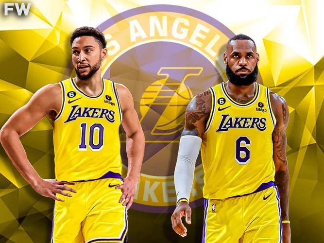 西蒙斯6500万欧元加盟热刺后表现低迷，遭遇球迷和媒体批评