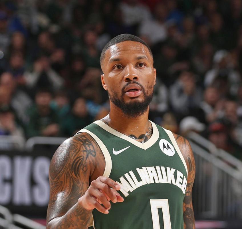 恢复进展顺利！利拉德参加投篮训练 运球干拔三分准度仍在