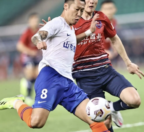 济南时报：山东新赛季目标就是确保进前8基础上 大力锻炼年轻队员