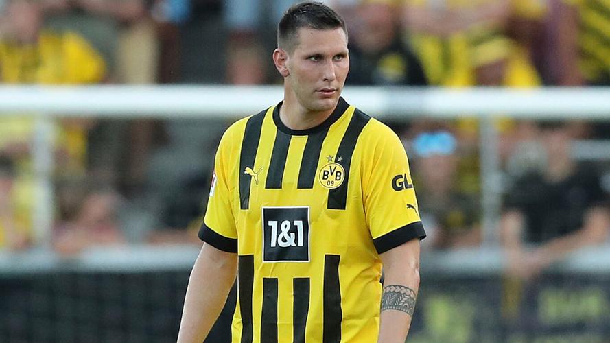 德媒:聚勒已成多特第五中卫,预计他不会再获得续约