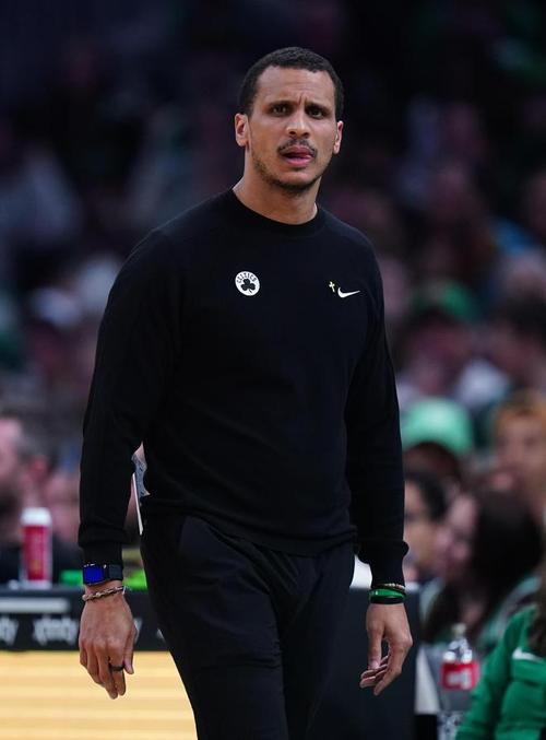 马祖拉:球队中锋掩护技能要不断进步 这是需要每天打磨的技术