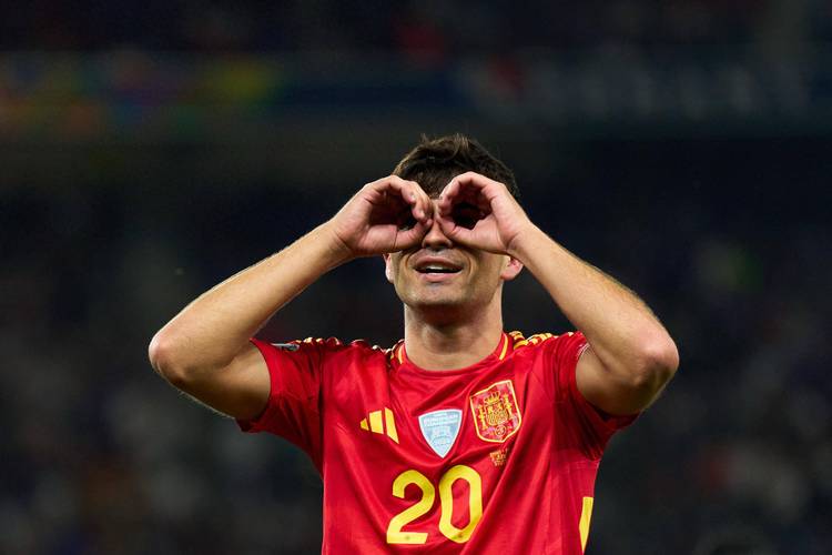 18岁115天，亚马尔超越姆巴佩成为欧冠打进7球最年轻球员