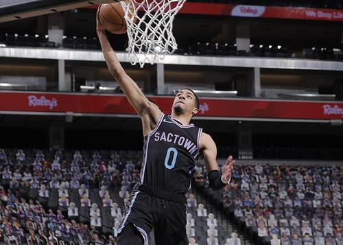 稳定输出！萨迪克·贝17中7拿到21分7板3助1断1帽